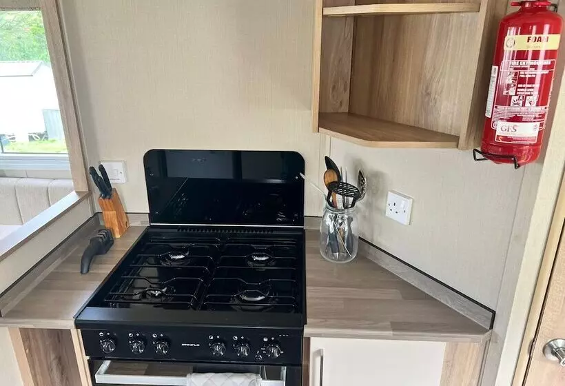 Newquay Bay Holiday Resort Caravan 142