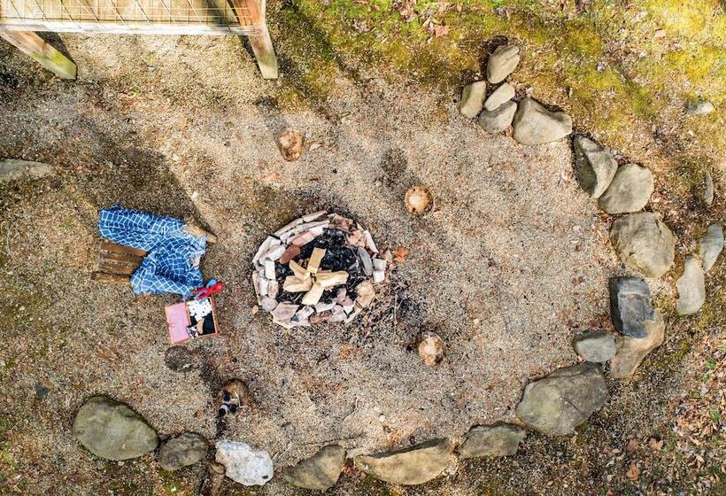 Ashberry By Avantstay Large Cabin Surrounded In Pine Tree W/ River Views & Game Room