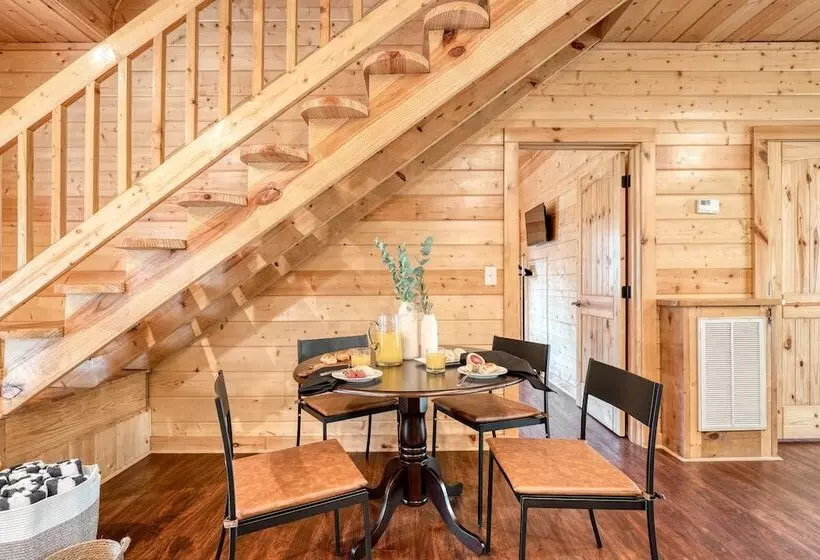 Ashberry By Avantstay Large Cabin Surrounded In Pine Tree W/ River Views & Game Room