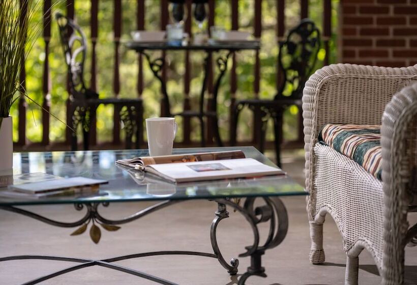 مبيت وإفطار Angel At Rose Hall