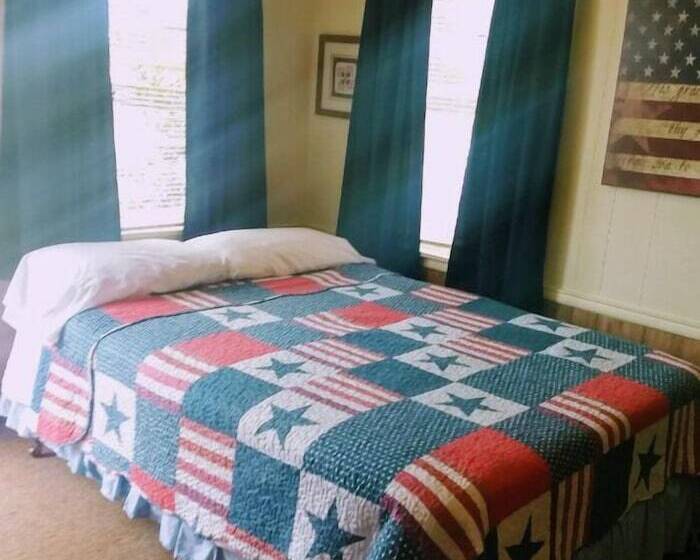 Bullfrog Marina Rv Park And Cabins