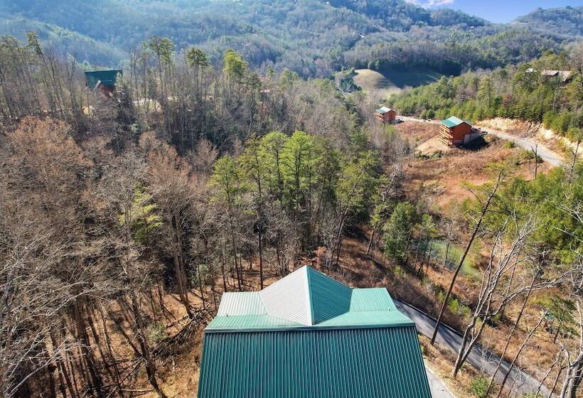 Crystalline By Avantstay High Altitude Retreat! W/ Movie Theatre, Indoor Pool, Hot Tub & Views!