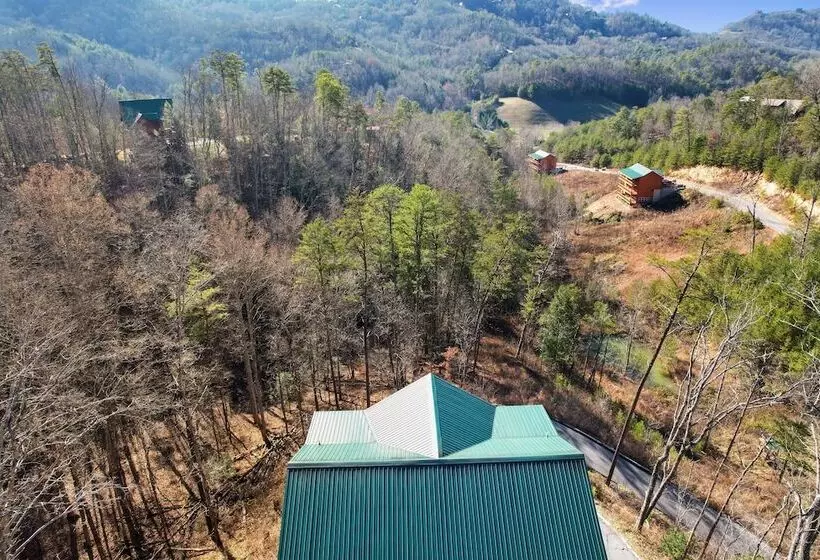 Crystalline By Avantstay High Altitude Retreat! W/ Movie Theatre, Indoor Pool, Hot Tub & Views!