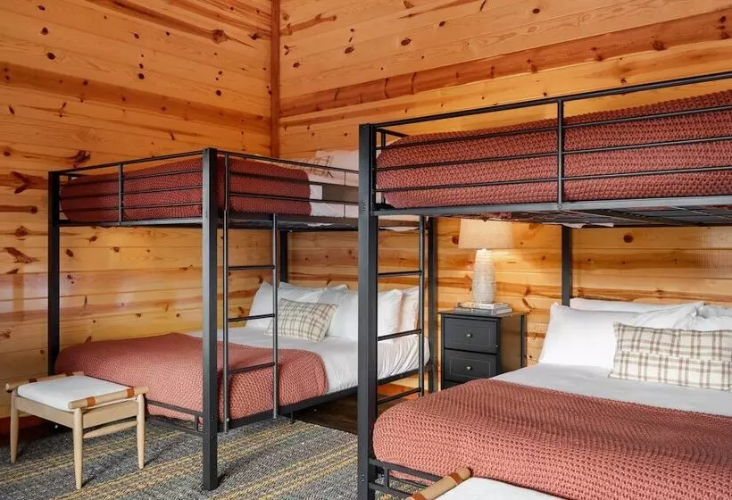 Crystalline By Avantstay High Altitude Retreat! W/ Movie Theatre, Indoor Pool, Hot Tub & Views!