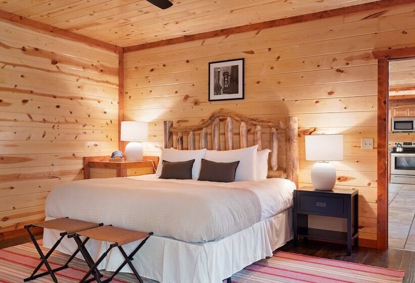 Crystalline By Avantstay High Altitude Retreat! W/ Movie Theatre, Indoor Pool, Hot Tub & Views!