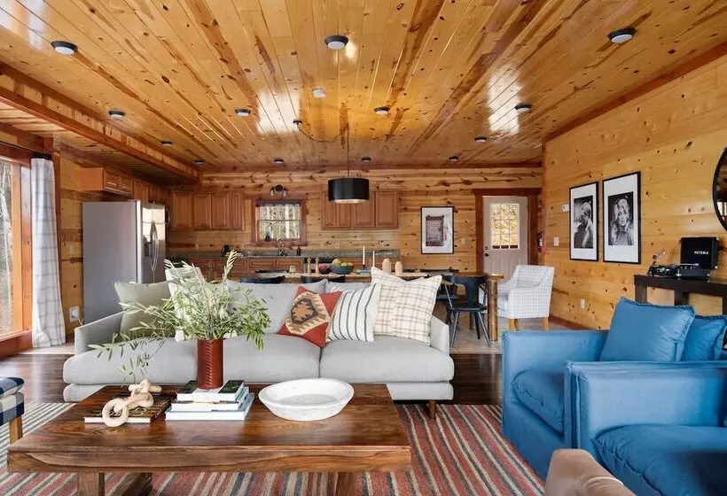 Crystalline By Avantstay High Altitude Retreat! W/ Movie Theatre, Indoor Pool, Hot Tub & Views!