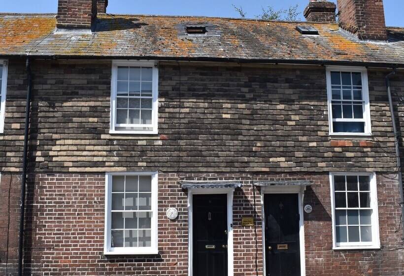 Daisy Tatham Cottage