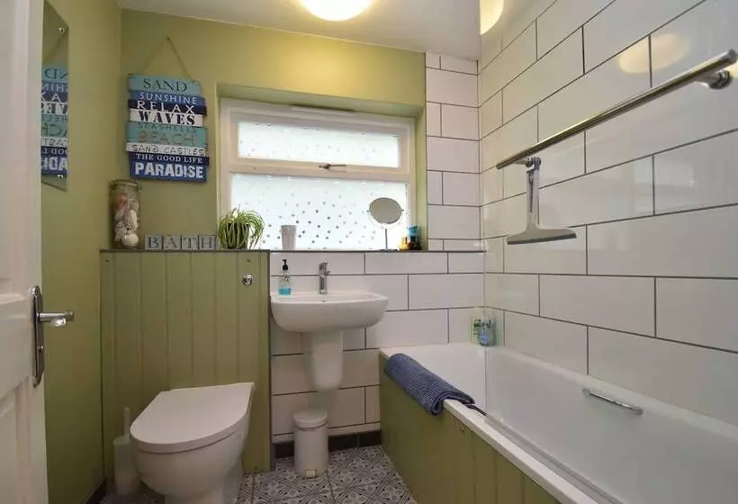 Daisy Tatham Cottage