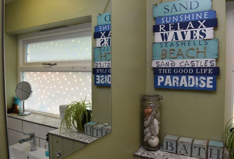 Daisy Tatham Cottage