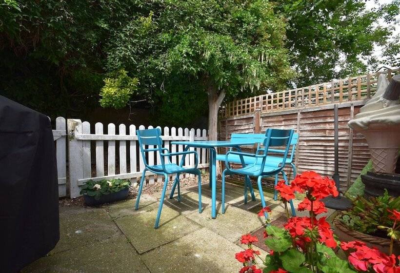 Daisy Tatham Cottage