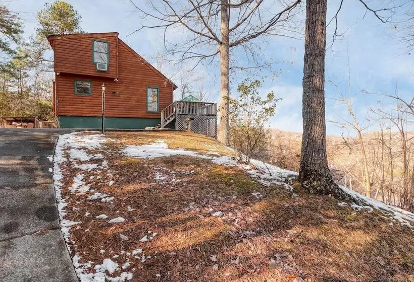 Fontana By Avantstay Gorgeous Mountain Cabin W/ Views, Hot Tub & Game Room!