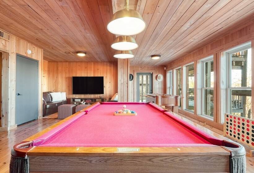 Fontana By Avantstay Gorgeous Mountain Cabin W/ Views, Hot Tub & Game Room!