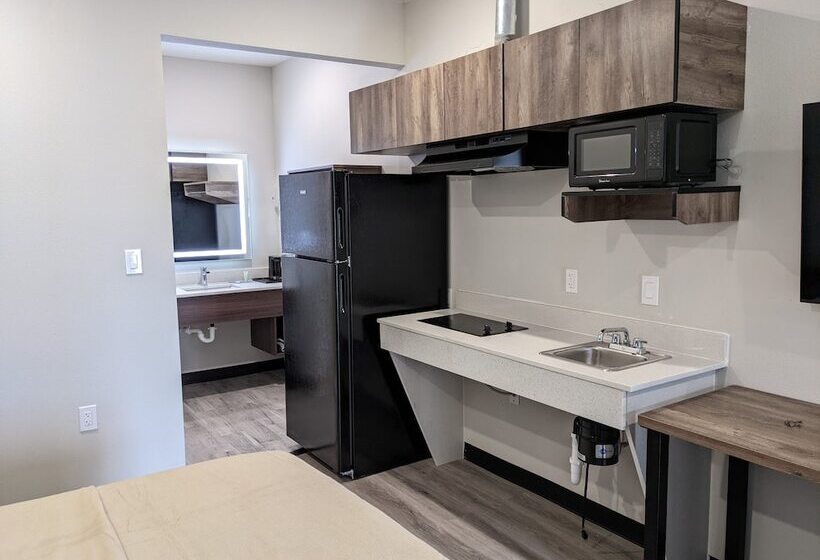 فندق Captain Suites