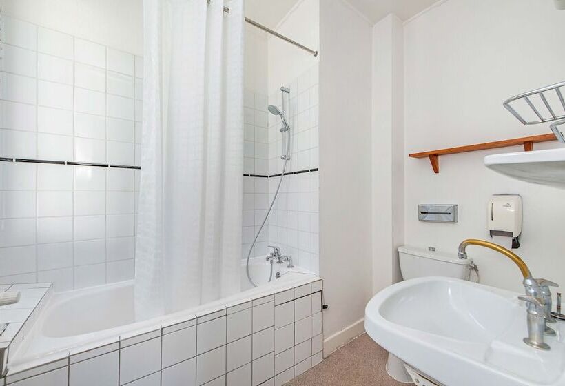 فندق De Trois Mont Blanc