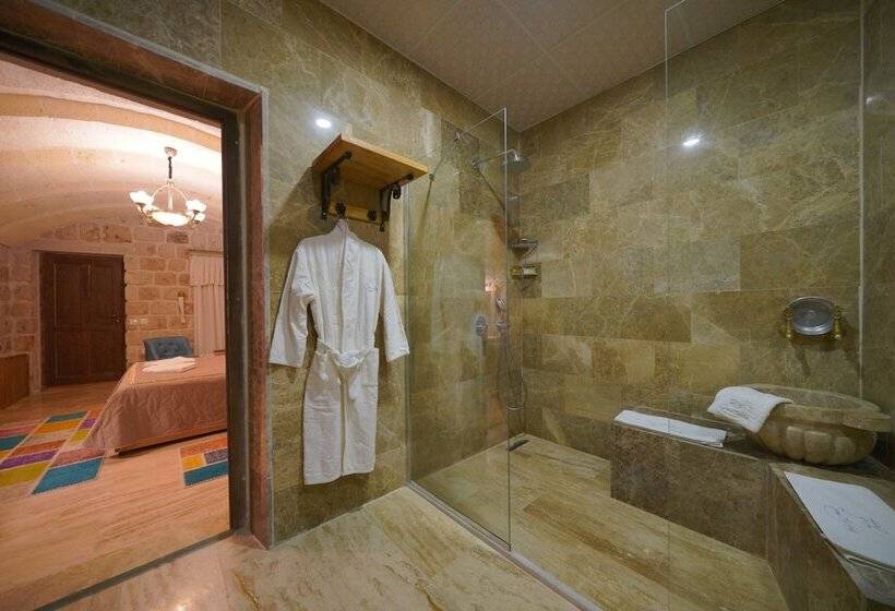 هتل Goreme Cave Lodge