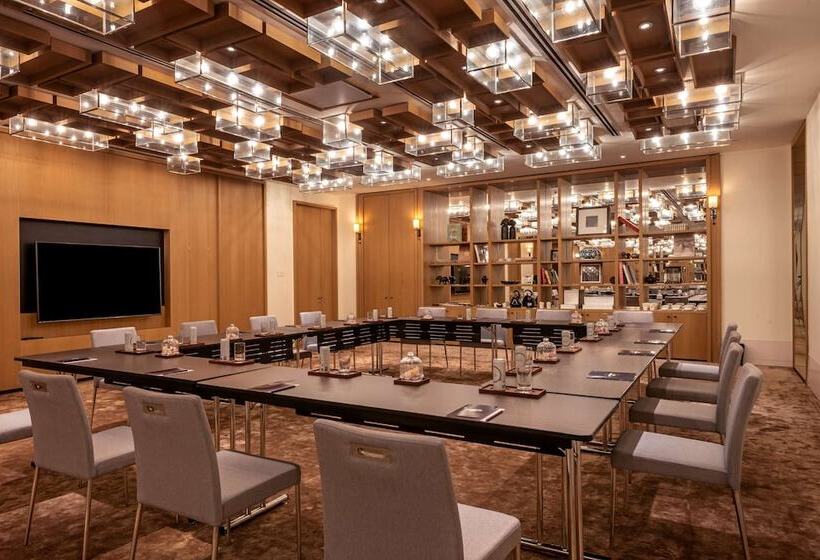 Отель Grand Hyatt Gurgaon