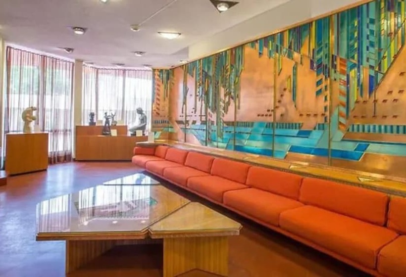 Otel Inn At Price Tower