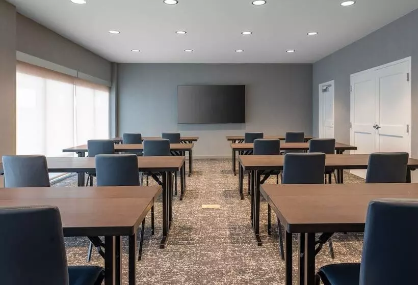 Hotelli Towneplace Suites By Marriott Ocala