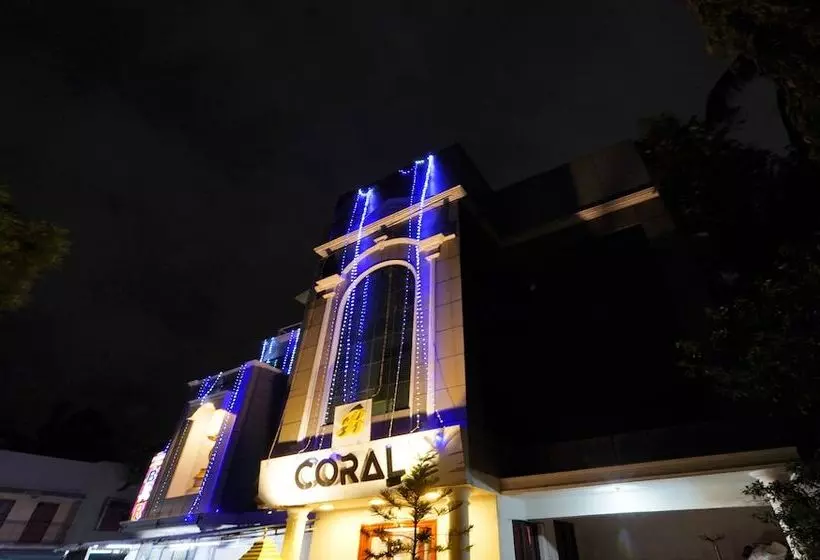 هتل Treebo B Coral, 2 Km From Promenade Beach
