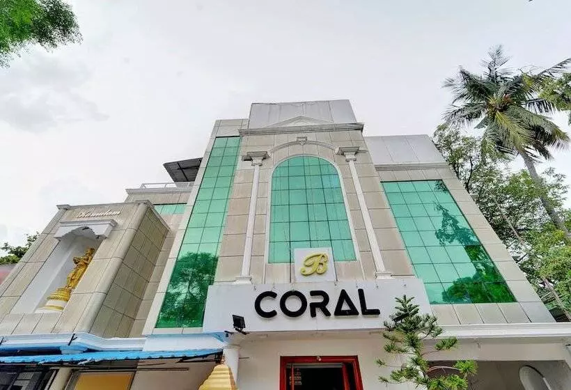 هتل Treebo B Coral, 2 Km From Promenade Beach