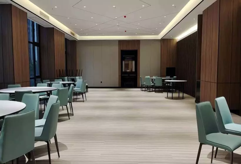 Microtel By Wyndham Xiangtan Tianyi