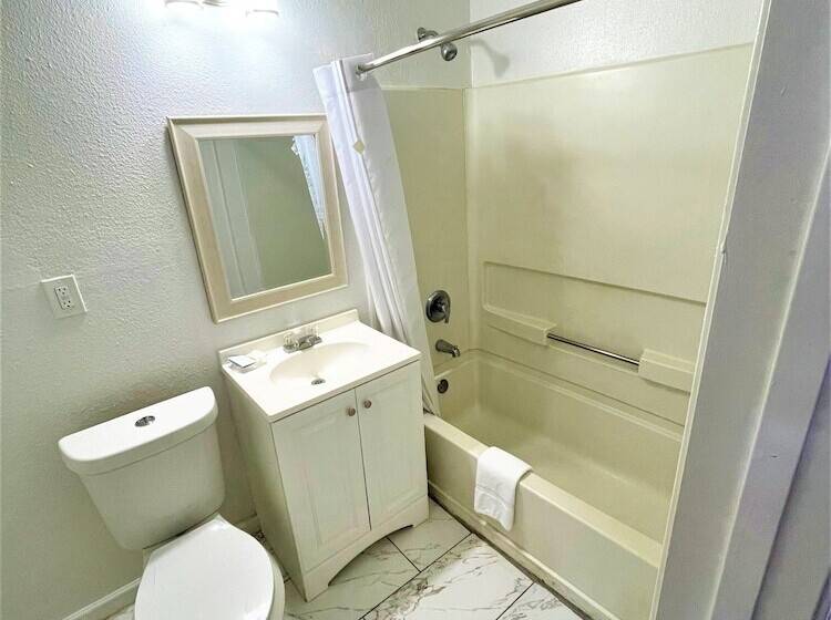 Motel Budget Inn Giddings By Mukhi Hotels