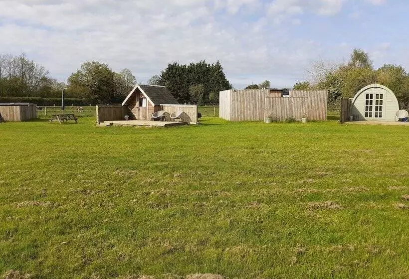 Majatalo Glamping At The Retreat Wiltshire Is Rural Bliss