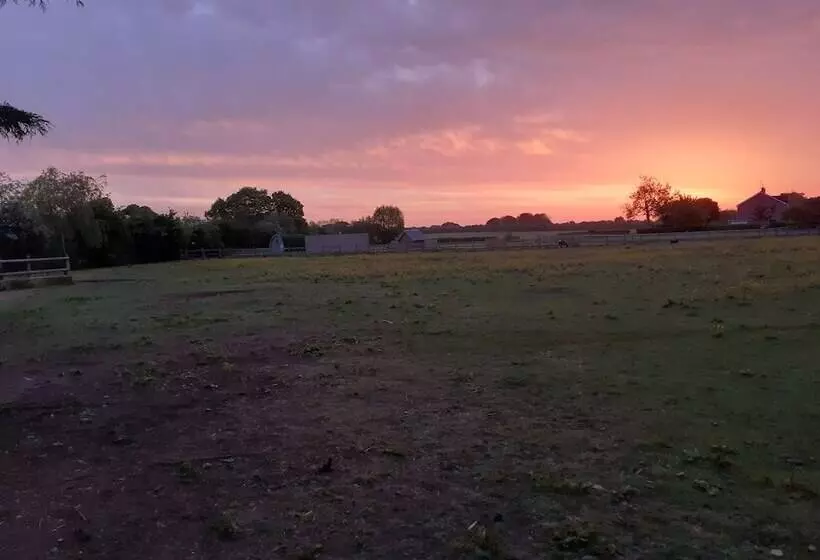 Majatalo Glamping At The Retreat Wiltshire Is Rural Bliss