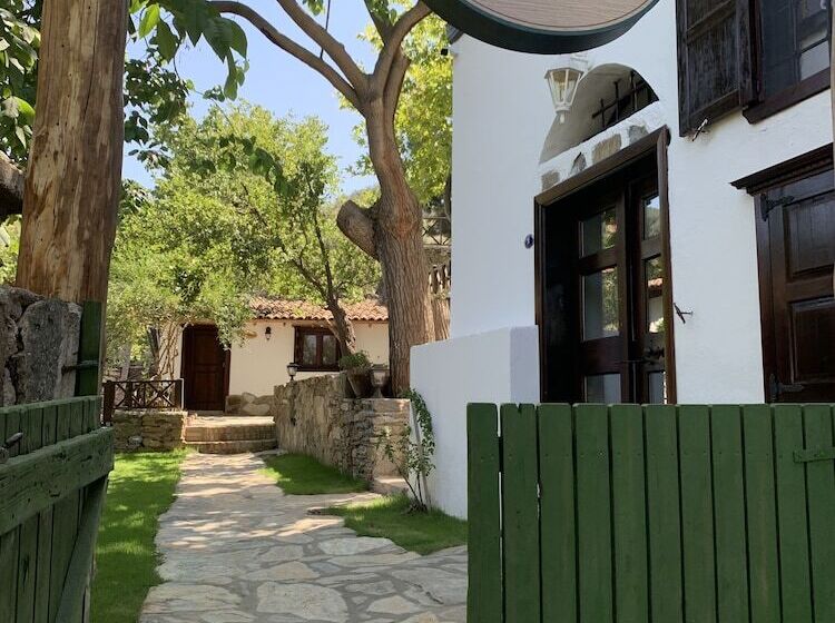 פנסיון şi̇ri̇nce Bahçe