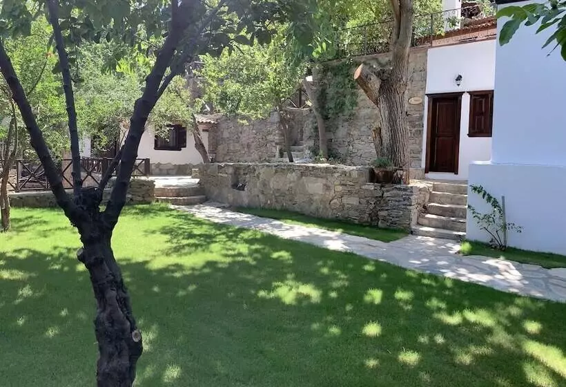 Majatalo şi̇ri̇nce Bahçe