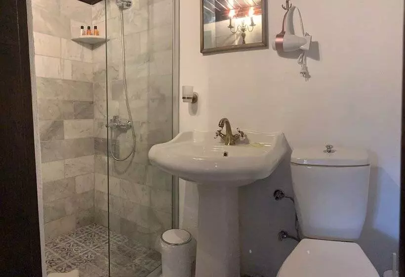 Majatalo şi̇ri̇nce Bahçe