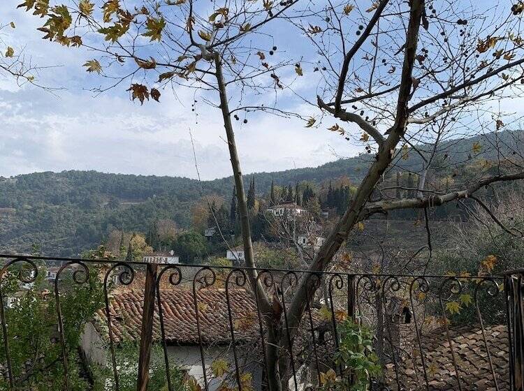 פנסיון şi̇ri̇nce Bahçe