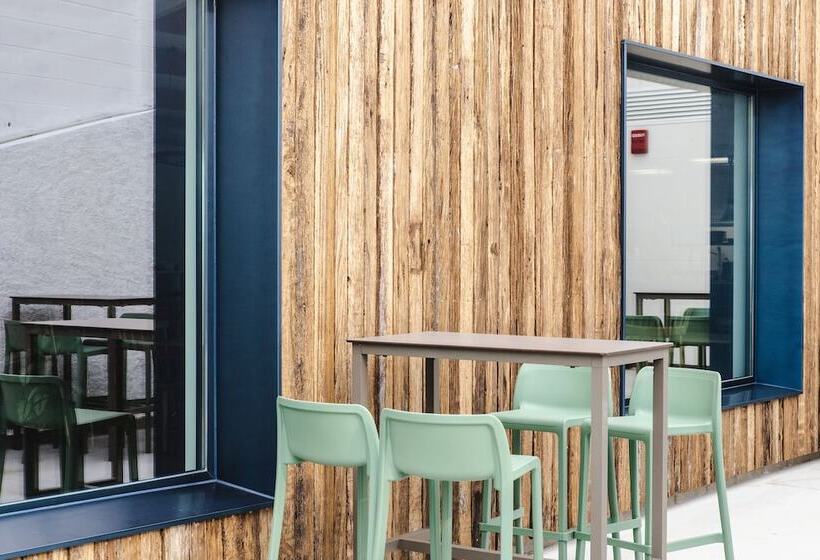 Hostal Náutico De Razo