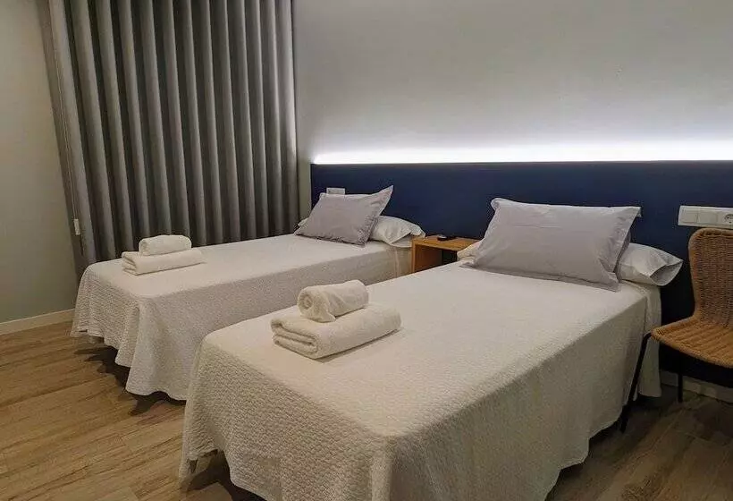 Hostal Náutico De Razo