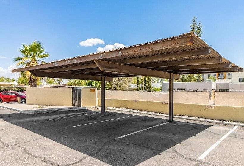 Stellar By Avantstay Modern Artist S Loft In Old Town W/ Patio