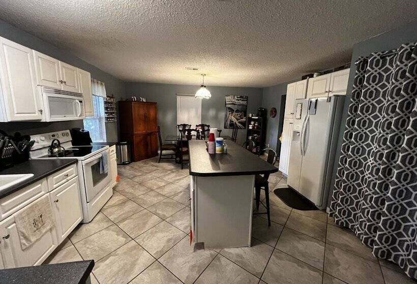 민박 A New Hope Retreat