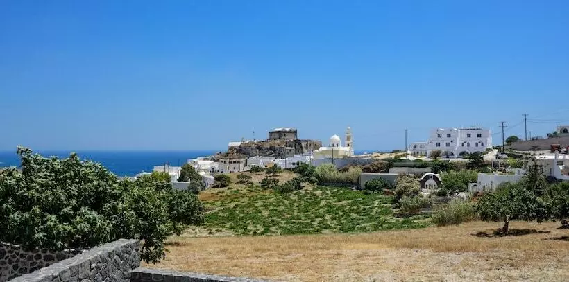 Aamiaismajoitus (B&B) Acro Blue Luxury Villas