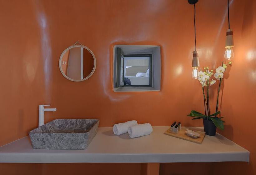 Bed and Breakfast Elements Cave Suites