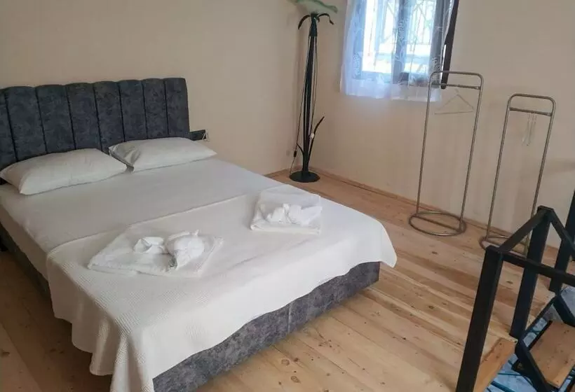 Aamiaismajoitus (B&B) My Stone Inn