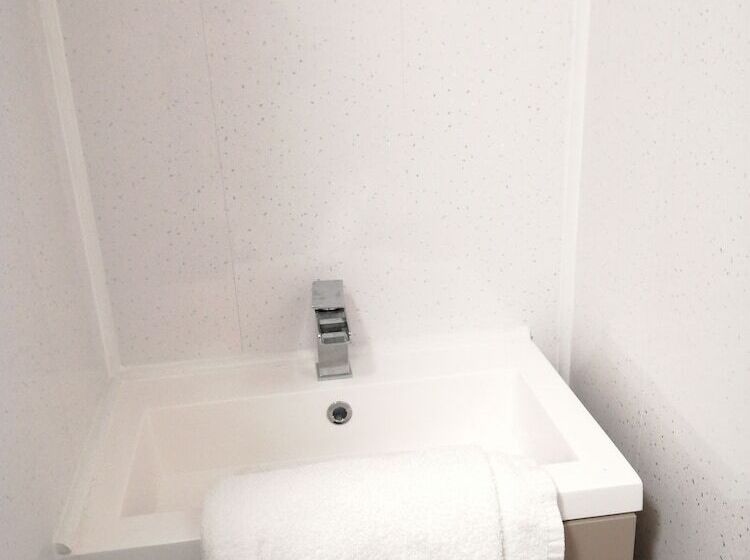 צימר White Lodge In