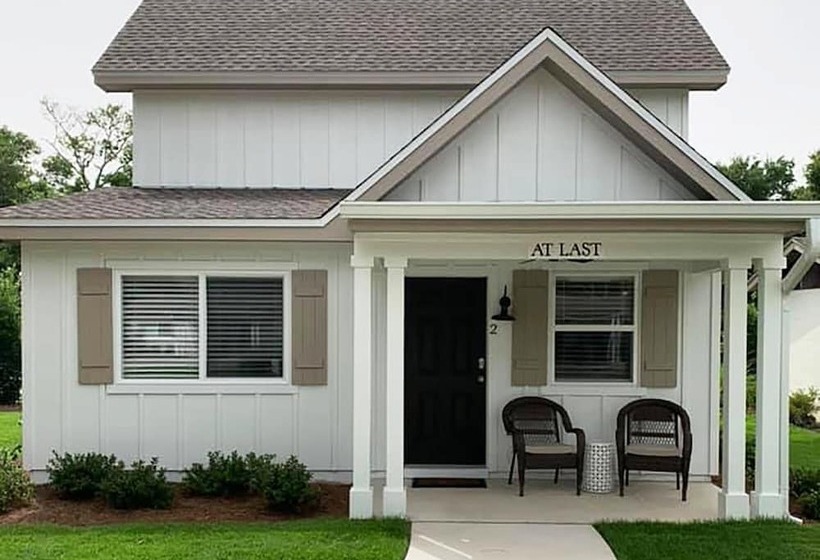 Cottages By The Bay   At Last