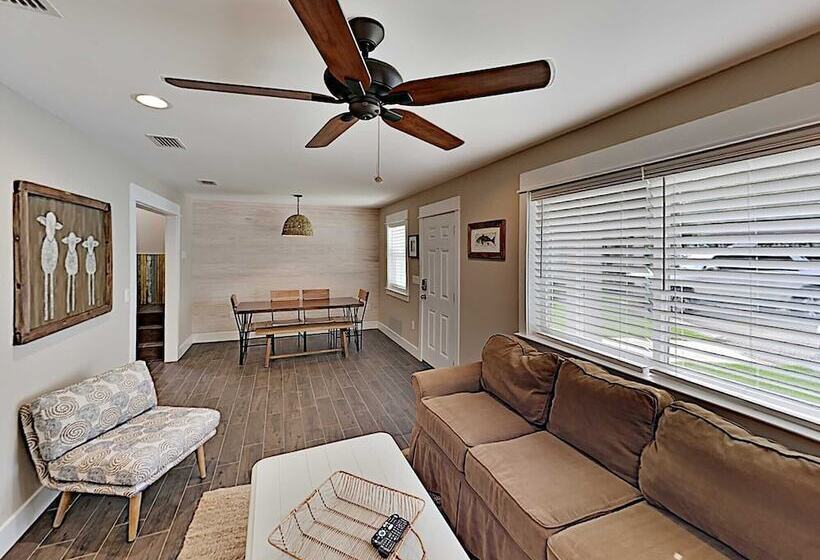 Cottages By The Bay   At Last