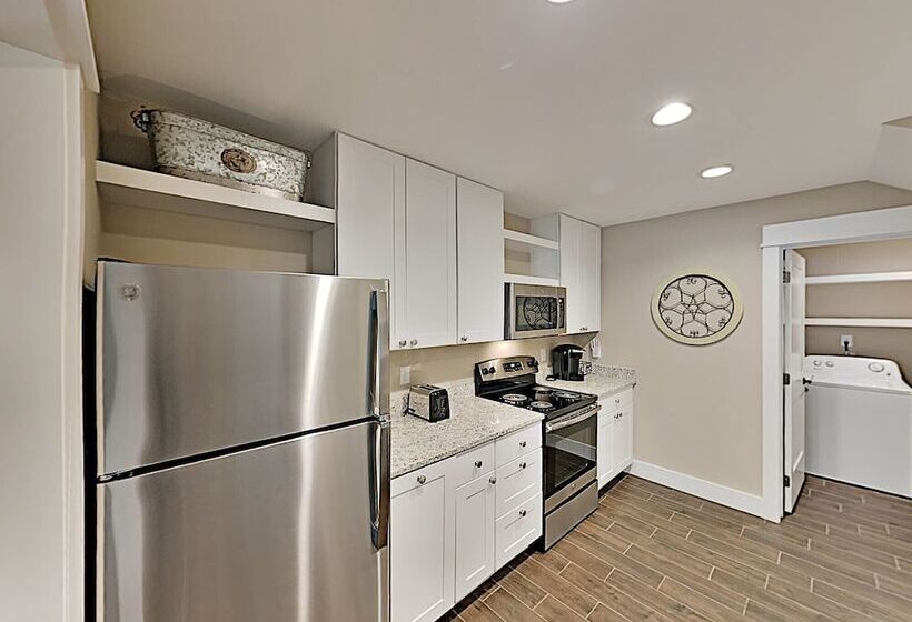 Cottages By The Bay   At Last