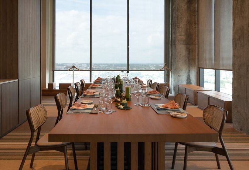 Ad Lib Hotel Khon Kaen