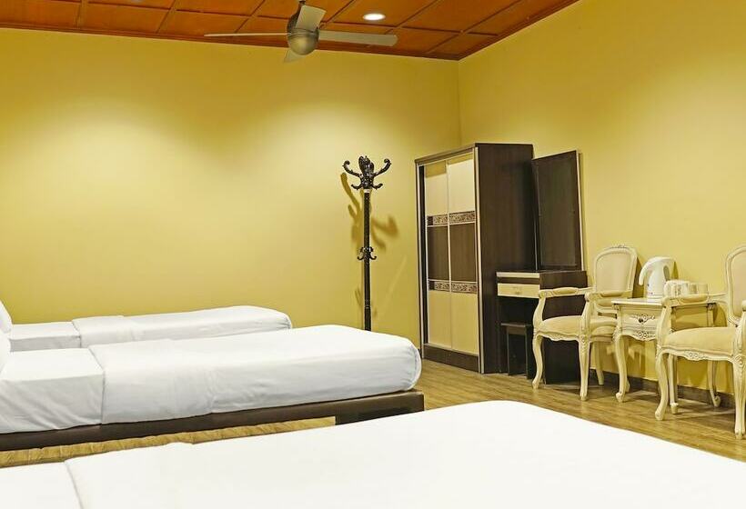 ホテル Capital O 90557 Dedsaan Beach Village