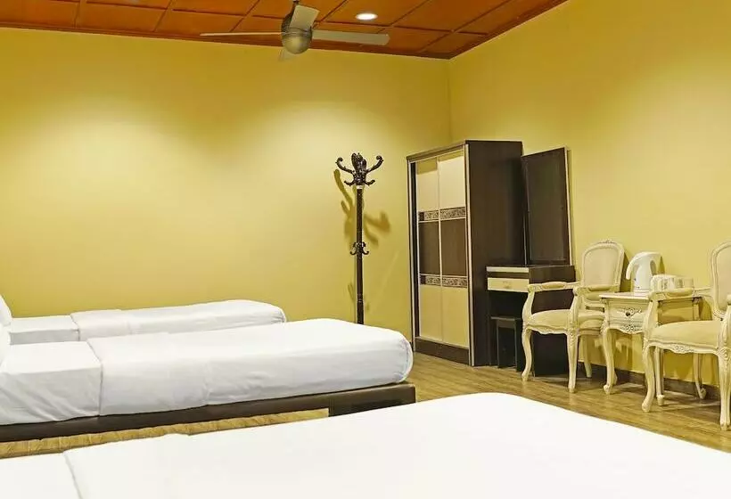 ホテル Capital O 90557 Dedsaan Beach Village