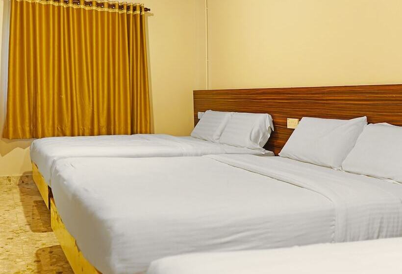 ホテル Capital O 90557 Dedsaan Beach Village