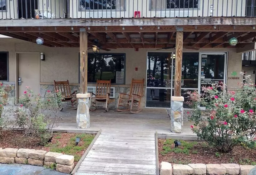 Capital O Hotel Richmond Hill/Savannah area I-95