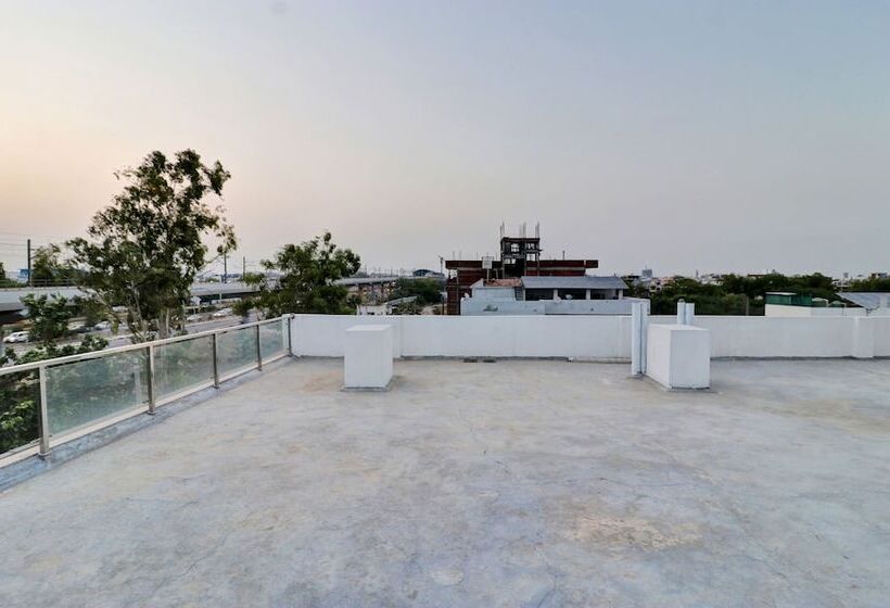 호텔 Treebo Grand Town House