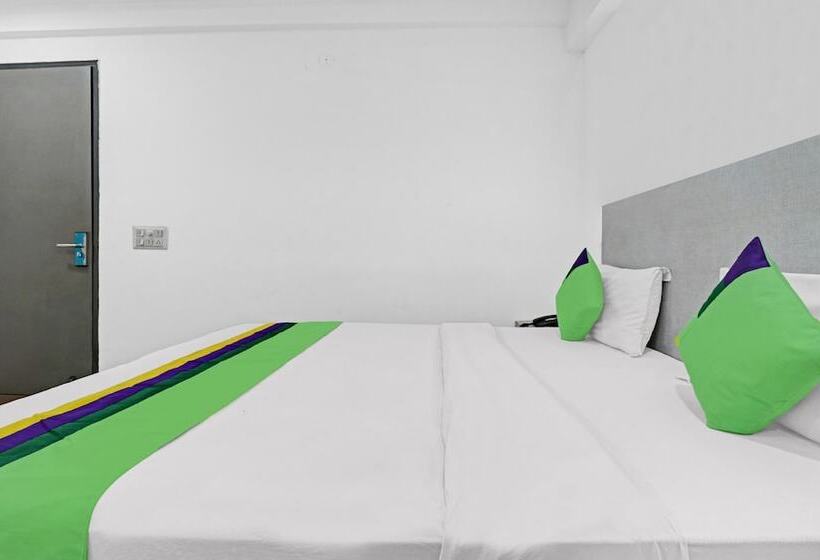 호텔 Treebo Grand Town House